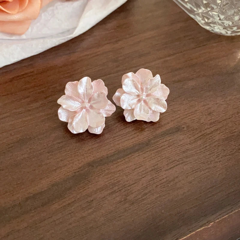 White Camellia Acrylic Flower Earrings for Women, Fashion Temperament, Fairycore Earring, Wedding Party Jewelry, Wholesale