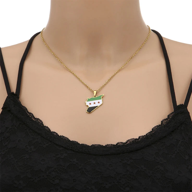 Collar con colgante de acero inoxidable con la bandera de Siria, estilo hip hop, para hombre y mujer.