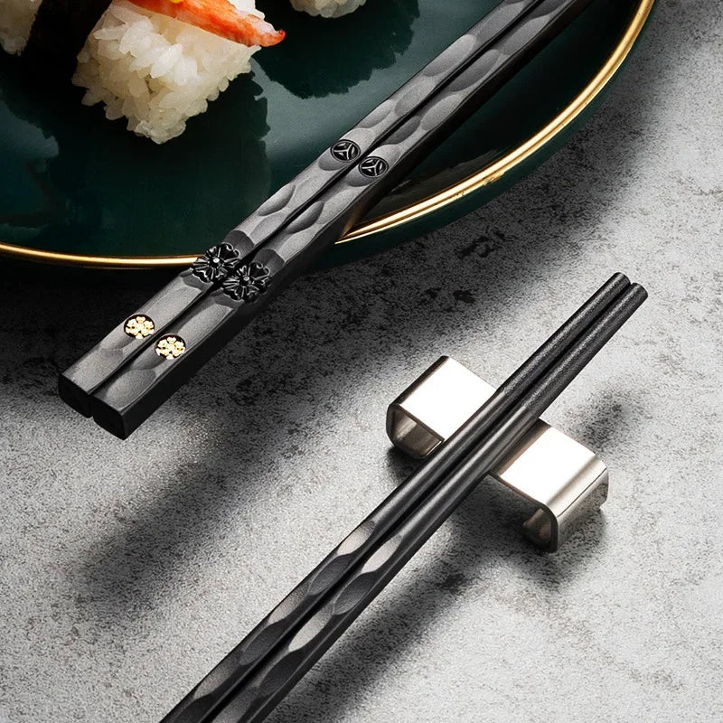 5Pairs Janpanese Reusable Chopsticks Black Sushi Sticks For Food Noodles Alloy Chinese Korean Chopsticks Kitchen Tableware