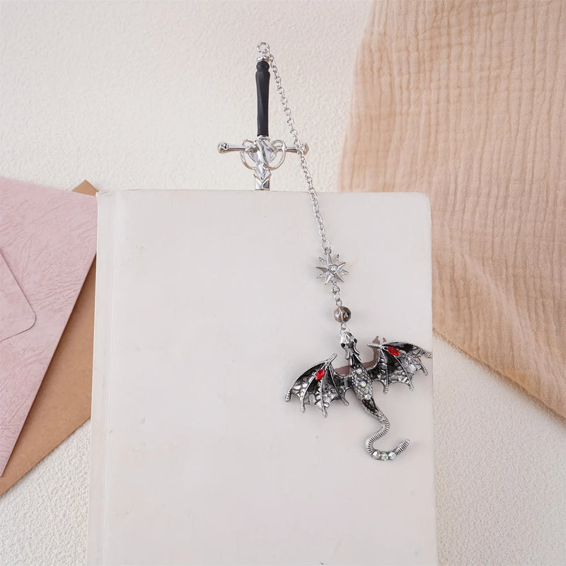 1pc Alloy Sword Dragon Bookmark, Birthday Gift for Book Lovers and Readers, Fantasy Bookworm Silver Gold Gold Pendant