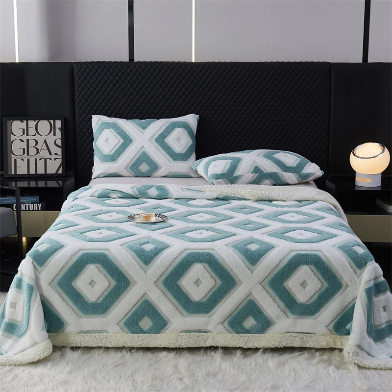 Flannel Warmth Autumn Winter Blanket Keep Warm Comfortable Jacquard King Size Blankets Skin Friendly Geometric Nap Comforter