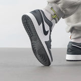 Nike AJ1 big children's shoes Air Jordan 1 casual basketball shoes youth sports shoes 553560-152