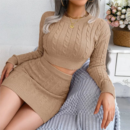 Women's Fried Dough Knitting Skirt, Navel Revealing Sweater, Buttock Knitting, Long-Sleeved Top, Slim Suit, Skirt, Autumn, Winter, 2024 