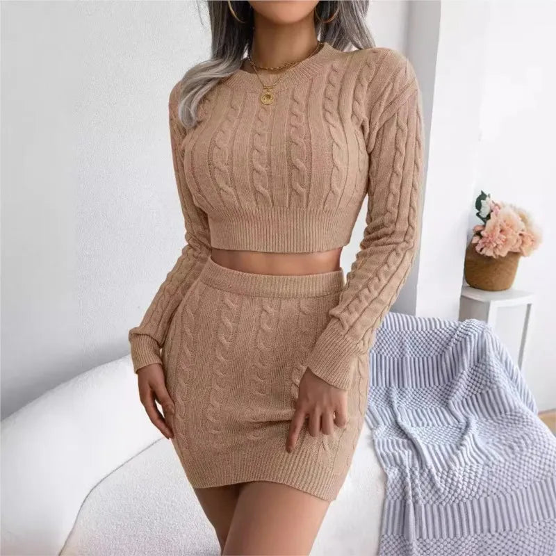 Women's Fried Dough Knitting Skirt, Navel Revealing Sweater, Buttock Knitting, Long-Sleeved Top, Slim Suit, Skirt, Autumn, Winter, 2024 