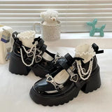 Sapatos Lolita em forma de coração para mulheres, couro envernizado, plataforma Mary Janes, decoração de metal, bombas de salto grossas, doce, 2023
