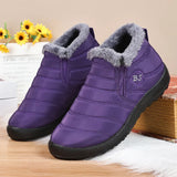 Zapatos de algodón, nuevas botas de nieve de invierno para parejas con botas de algodón grueso y afelpado, zapatos para caminar de PU cálidos e informales. 
