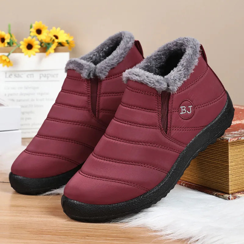 Zapatos de algodón, nuevas botas de nieve de invierno para parejas con botas de algodón grueso y afelpado, zapatos para caminar de PU cálidos e informales. 