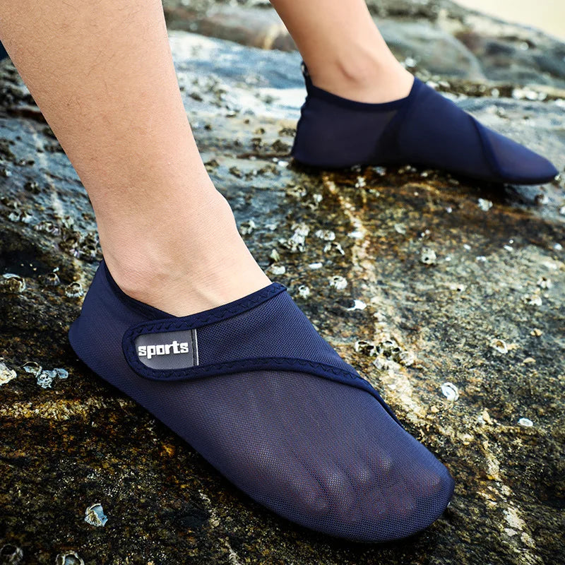 Zapatos de agua de playa de secado rápido, zapatos de natación acuáticos, zapatillas de playa, surf contra corriente, deportes ligeros, zapatillas planas unisex para agua 
