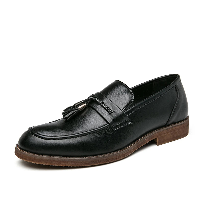 Pointed casual moccasins for men fringed slip-on men's shoes Beef soles bean boat shoes Fashion hair stylist fashion shoes