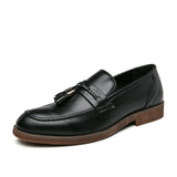 Pointed casual moccasins for men fringed slip-on men's shoes Beef soles bean boat shoes Fashion hair stylist fashion shoes