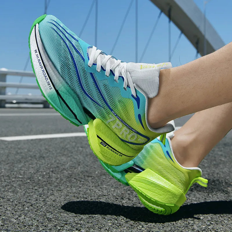 Men's Running Shoes Breathable Comfortable Outdoor Sports Shoes Fashionable Thick Soled Casual Tennis Shoes for Men
