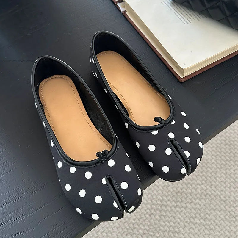Women Flats Tabi Ninja Shoes Woman Ladies Microfiber Leather Comfy  Flats Split Toe Slippers Soft Bottom Loafers Solid Brief La