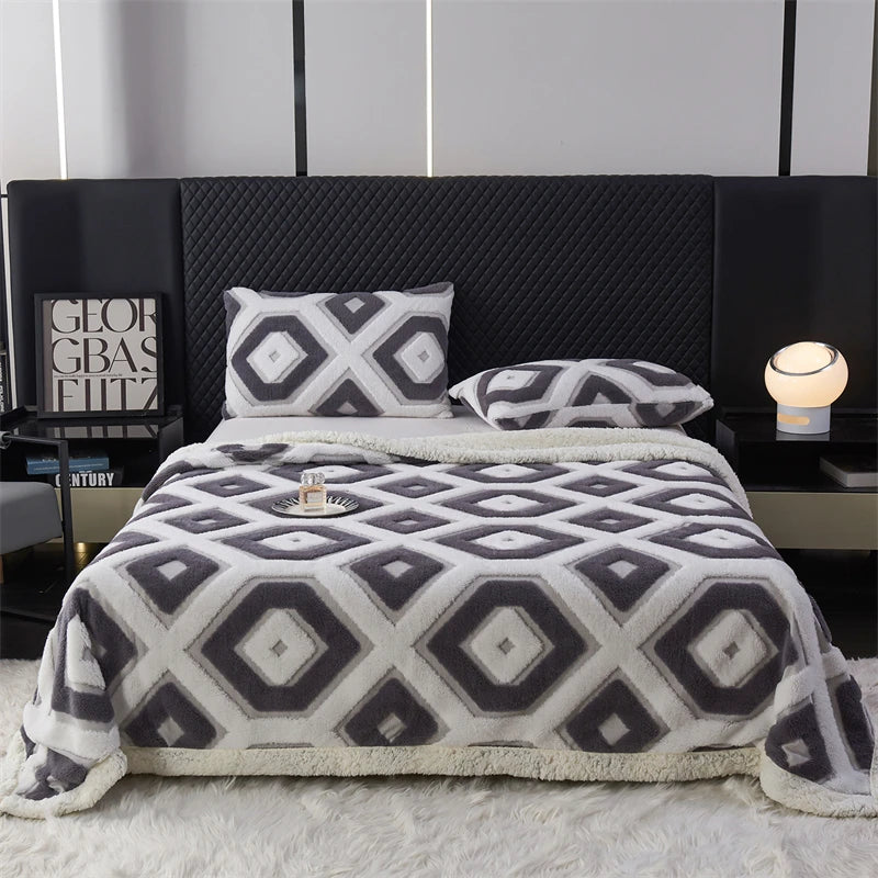 Flannel Warmth Autumn Winter Blanket Keep Warm Comfortable Jacquard King Size Blankets Skin Friendly Geometric Nap Comforter