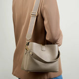 100% Genuine Leather Women's Bucket Bag Luxury Designer Versatile Shoulder Bag Women Commuter Crossbody Bags Female Handbag