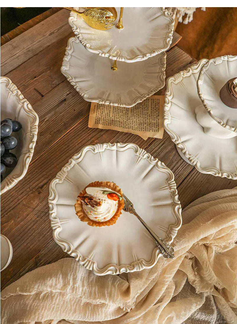 Elegant Classical Plate French Retro Ceramic Dishes Home Plate Rice Bowl Party Tableware Set White Lace Embossed Dinner Plate