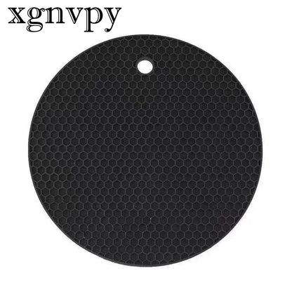 xgnvpy Silicone Mat Coaster Food Grade Non-slip Placemat Table Protection Kitchen Accessory Gadget Round Cup Mat