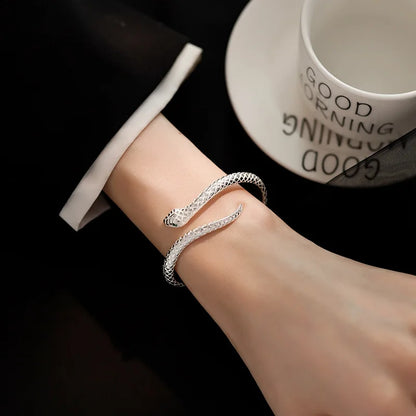 925 Sterling Silver Snake Shape Bracelet para Mulheres, Jóias Bonitas, Temperamento Charme, Birthday Party Gift, Frete Grátis