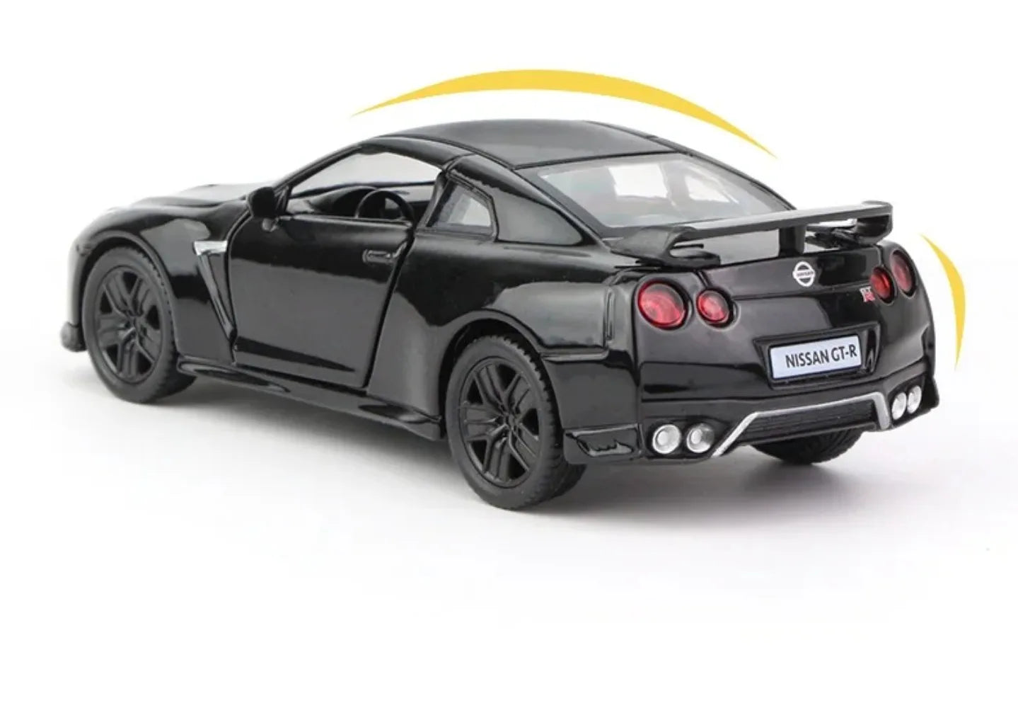 1/36 Nissan GTR Metal Car Model Toys for Boys Alloy Diecast Pull Back Model Car Collection Vehicle for Kid Gifts Adult Toys