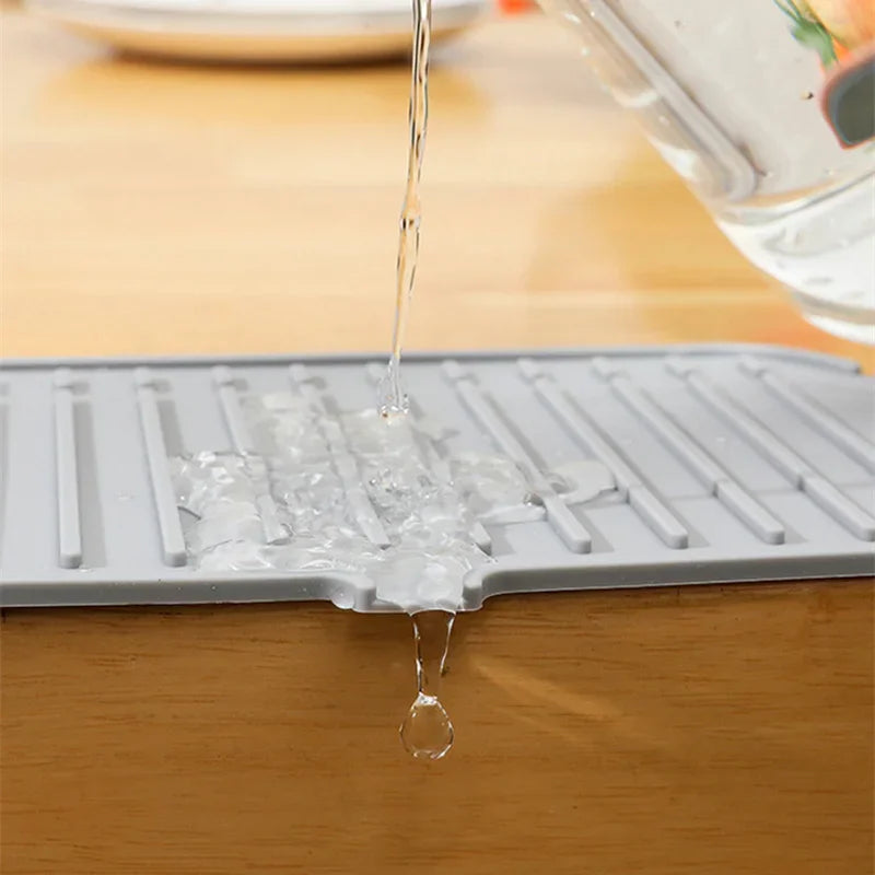 1PC Silicone Faucet Mat Water Ripple Kitchen Bathroom Draining Pad Wash Basin Large Sink Splash Pad Countertop Protector