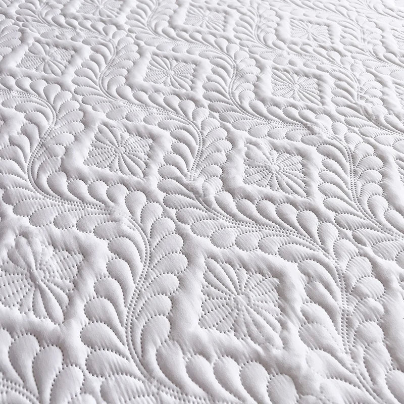 Waterproof Mattress Protector Thicken Fitted Bed Sheet Breathable & Noiseless Mattress Pad for Twin/Double/Queen/King Size Beds