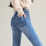 Women's Thermal Jeans Winter Snow Warm Plush Stretch Jeans Lady Skinny Thick Fleece Denim Long Pants Retro Blue Pencil Trousers