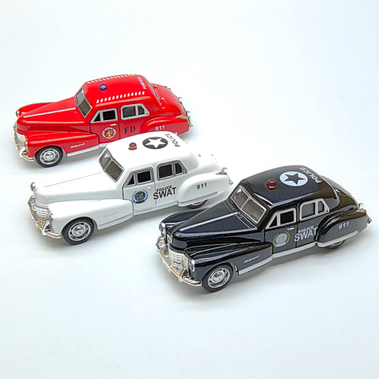 Alloy Classic American Vintage Car Model, with Realistic Simulation, Pull-back Function and Openable Doors, a Children's Toy Car