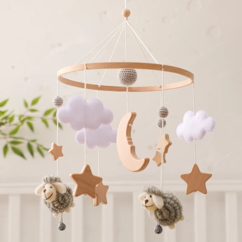 Crib Mobile Bed Bell Wooden Baby Rattles Soft Felt Cartoon Animal Bed Bell Newborn Music Box Hanging Toy Crib Bracket Baby Gifts