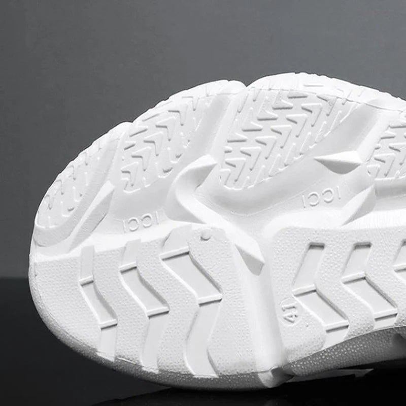 2025 Fashion and Comfortable Mesh Breathable outdoors Shoes man Summer Men's Casual Shoes men Thick Bottom Sneakers
