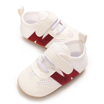 Zapatillas clásicas para bebés recién nacidos con letras entrelazadas, calzado informal antideslizante para caminar, para niños y niñas de 0 a 18 meses