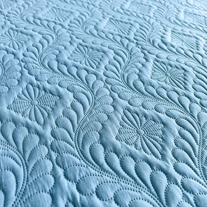 Waterproof Mattress Protector Thicken Fitted Bed Sheet Breathable & Noiseless Mattress Pad for Twin/Double/Queen/King Size Beds