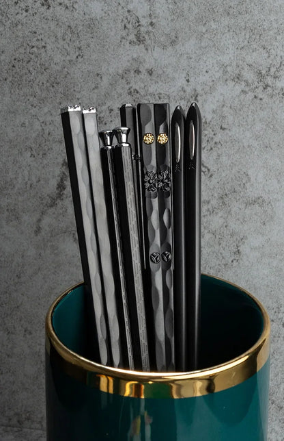 5Pairs Janpanese Reusable Chopsticks Black Sushi Sticks For Food Noodles Alloy Chinese Korean Chopsticks Kitchen Tableware