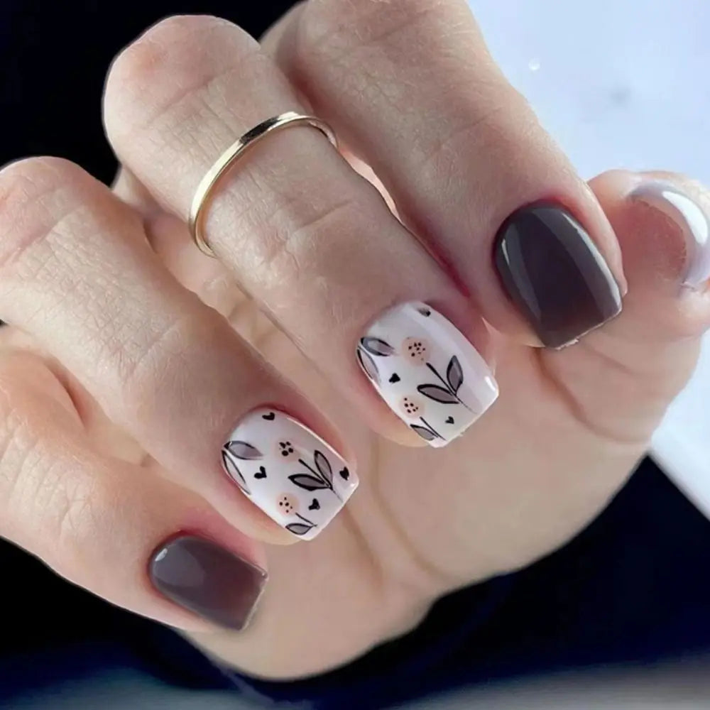 24Pcs/Box Aurora False Nail Detachable Short Round Fake Nails for DIY for Salon French Nail Tips Full Cover Press On Nails