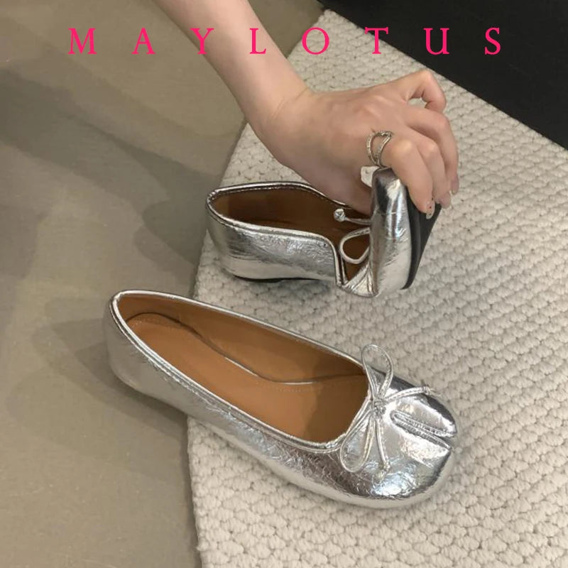 Spring Women Flat Split Toe Shoes with Bow Soft Leather Bow Tie Front Shallow Slip On Girls Tabi Shoes Flats Ballet Shoes