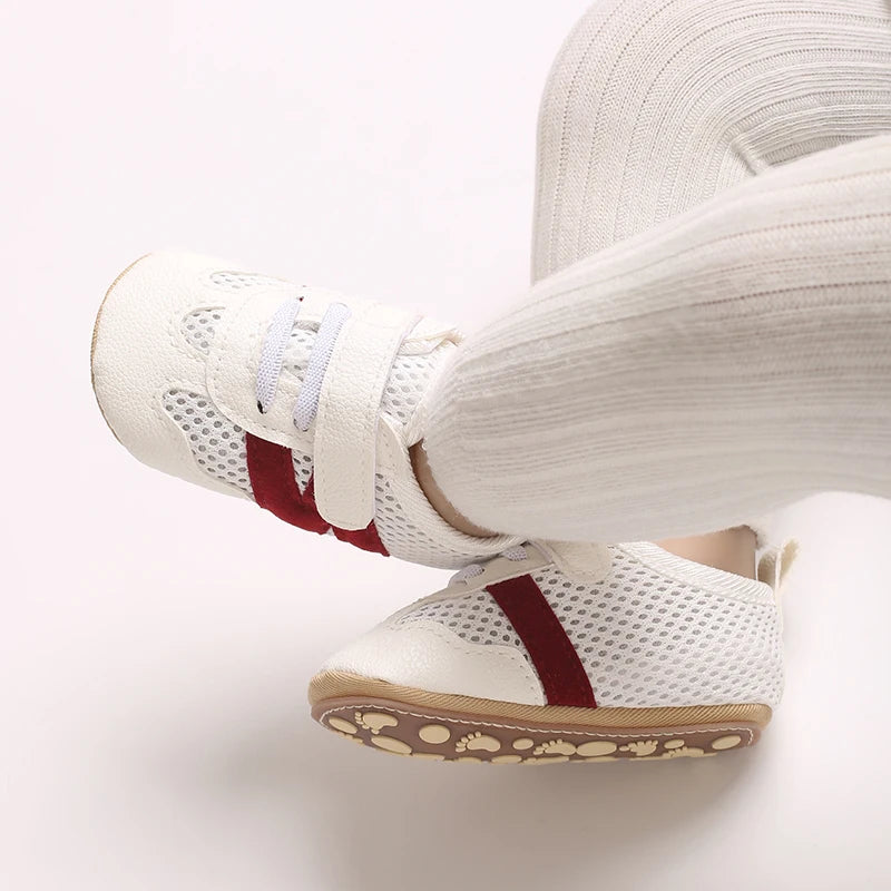 Zapatillas clásicas para bebés recién nacidos con letras entrelazadas, calzado informal antideslizante para caminar, para niños y niñas de 0 a 18 meses