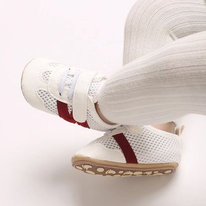 Zapatillas clásicas para bebés recién nacidos con letras entrelazadas, calzado informal antideslizante para caminar, para niños y niñas de 0 a 18 meses