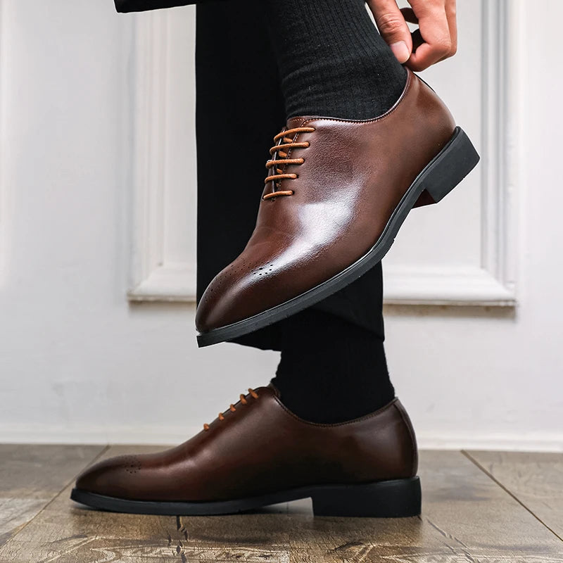 New Red Sole Brogue Shoes Men Black Business Men's Formal Shoes Lace-up Round Toe Spring/Autumn