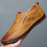 2022 Fashion Men's Casual Flat Shoes Outdoor Soft-Soled Travel Sneakers Leather Men's Business Non-Slip Breathable Shoes for Men