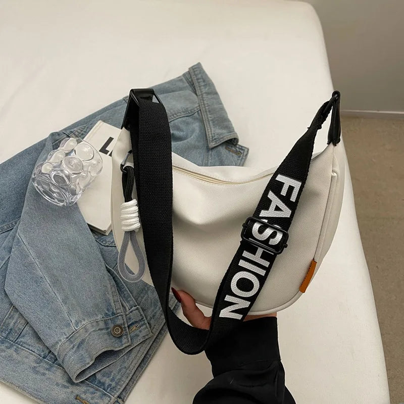 2024 New Fashion Crossbody Bag Simple Wide Shoulder Strap Design Single Shoulder Bag Original Style Commuting Dumpling Women's Bag
