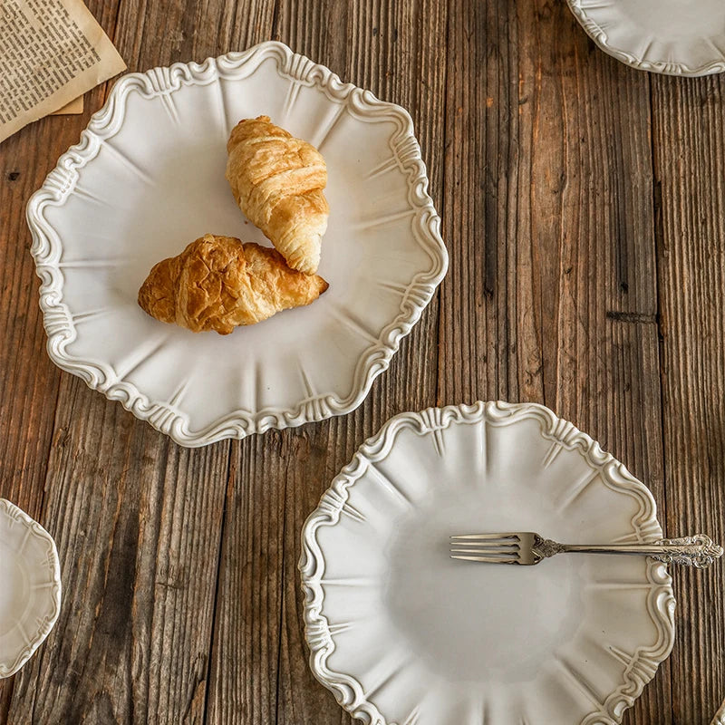 Elegant Classical Plate French Retro Ceramic Dishes Home Plate Rice Bowl Party Tableware Set White Lace Embossed Dinner Plate