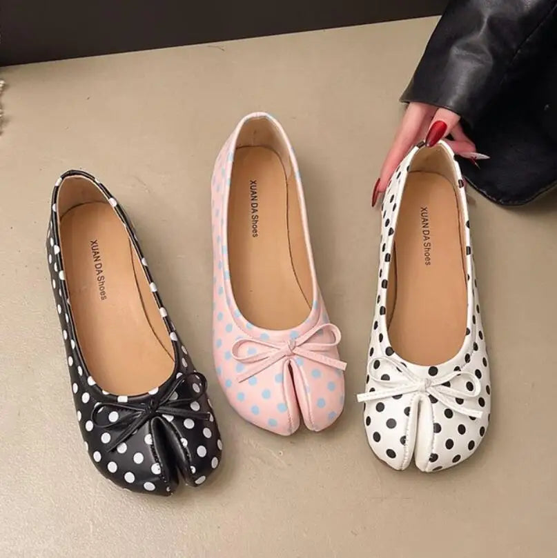 Summer Women's Bowknot Flat Tabi Ninja Shoes Pig Toe Slippers Lazy Person Horse Hoof Shoes Women Split Toe Mocassines Loafers