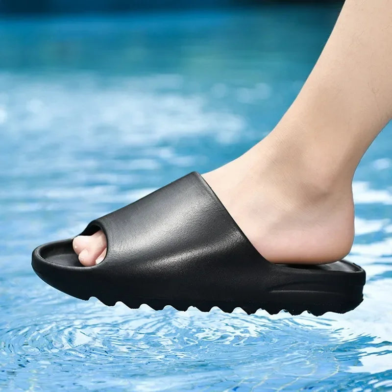 Zapatillas de moda para mujer, planas, ligeras, de EVA, para el baño, cómodas, para parejas, para interiores y ducha.