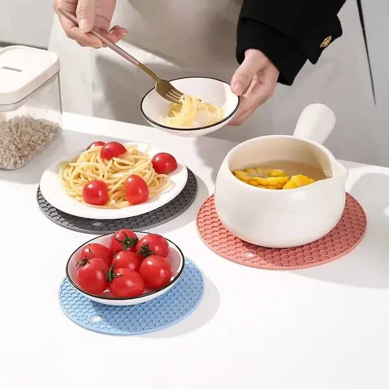 Silicone Round Teacup Mat Table Insulation Mat Dish Non-slip Placemat High Temperature Light Luxury Anti-scalding Casserole Mat