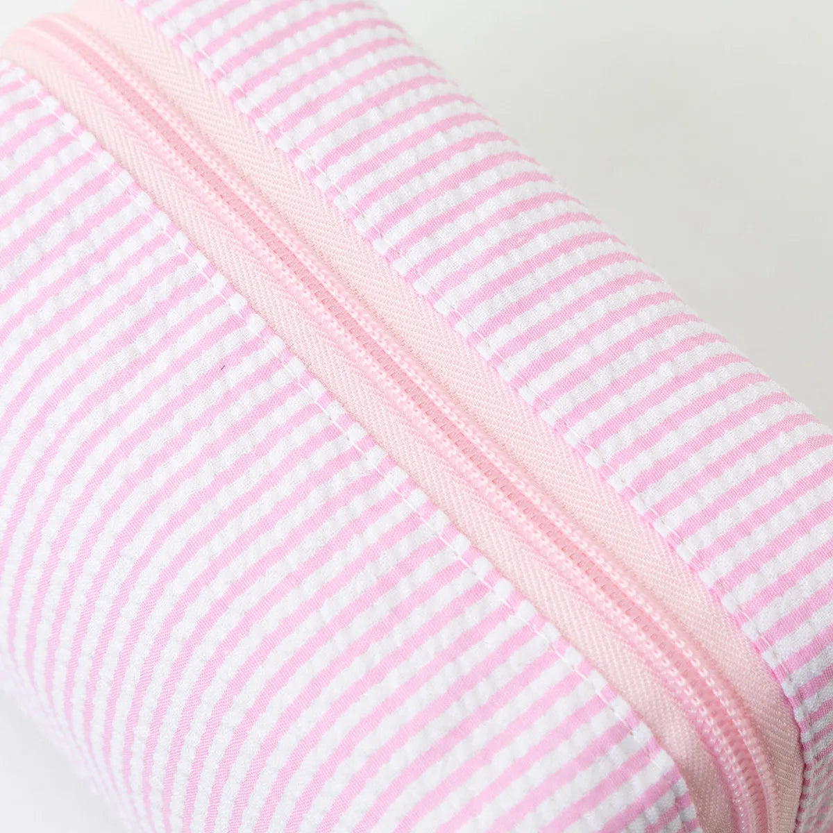 Stripe Seersucker Cosmetic Bag Fashion Women Cosmetic Bag Zipper Storage Makeup Case Traveling Pouch Organizer for Lady
