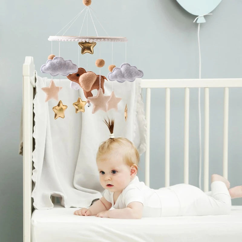 Crib Mobile Bed Bell Wooden Baby Rattles Soft Felt Cartoon Animal Bed Bell Newborn Music Box Hanging Toy Crib Bracket Baby Gifts