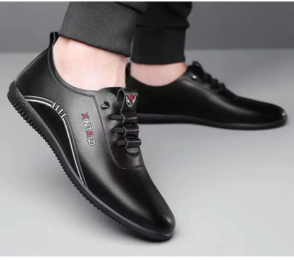 2024 New Casual Shoes for Men Fashion Lightweight Men Walking Shoes Comfortable Slip-on Loafers Outdoor All Match Men Flat Shoes