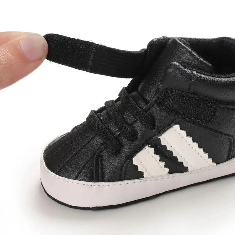 Meckior - Zapatillas altas para bebés, niños y niñas, suela suave antideslizante, zapatos para primeros pasos de cuna, 0-18 meses