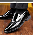 Luxury Men's Leather Shoes Retro Carved Lace-up Brogue Oxford Wedding Men Dress Shoes Male Formal Business Gentleman Office Shoes