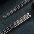 23cm Exquisite Dragon Pattern Chopsticks 304 Stainless Steel Non-slip Chinese Chopstick Food Sushi Sticks Home Kitchen Tableware