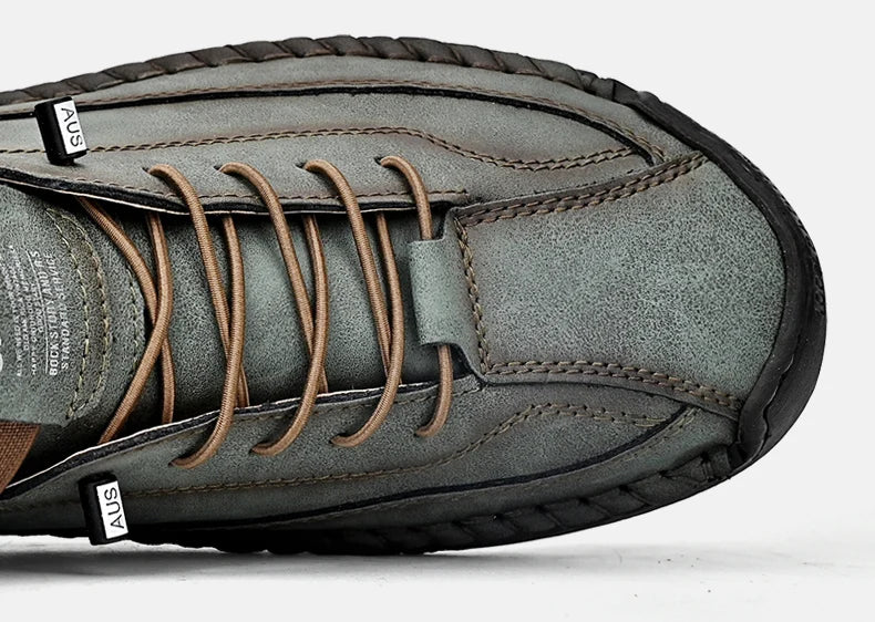 Handmade Leather Men's Casual Slip-On Loafers Breathable Leather Shoes Men's Flat Fashion Moccasins Tooling Shoes Plus Size