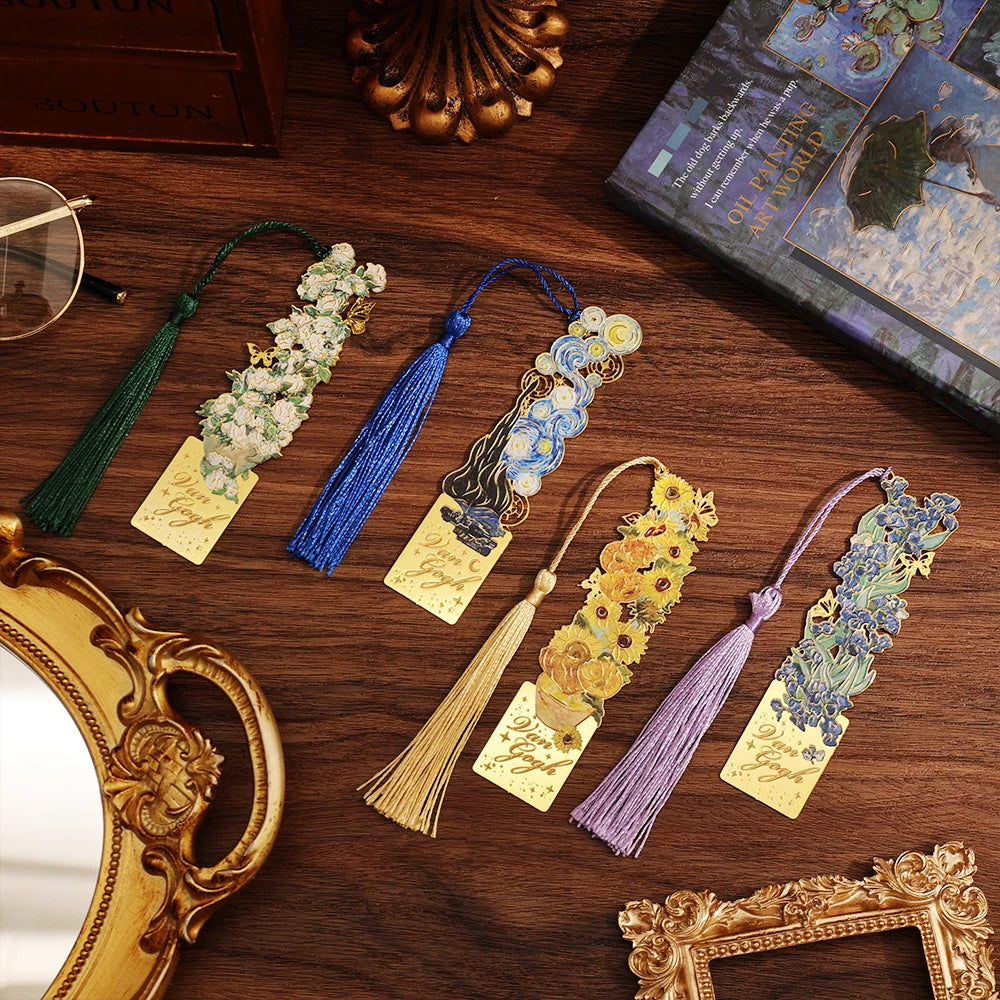 1 pc Vintage Painting Metal Bookmark Hollow Bookmark With Long Tassel For Book Club Readers Friends Teachers Students
